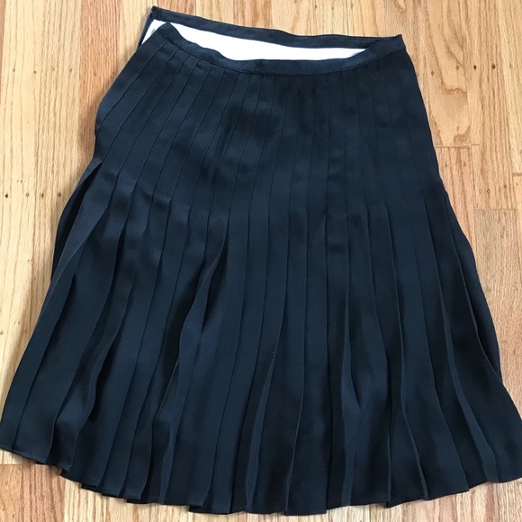 Vince Vertical Tie Dye Pleated Skirt - Picture 4 of 8